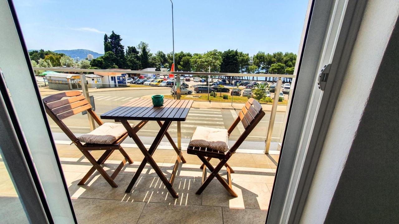 Olav Holiday Apartments Bar Extérieur photo